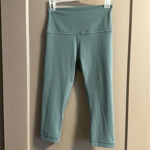 21” align cropped leggings